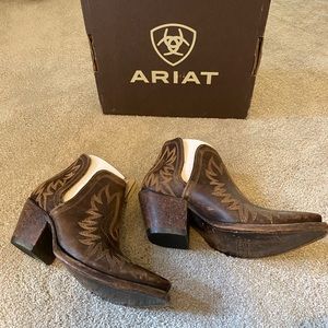 Ariat Dixon booties